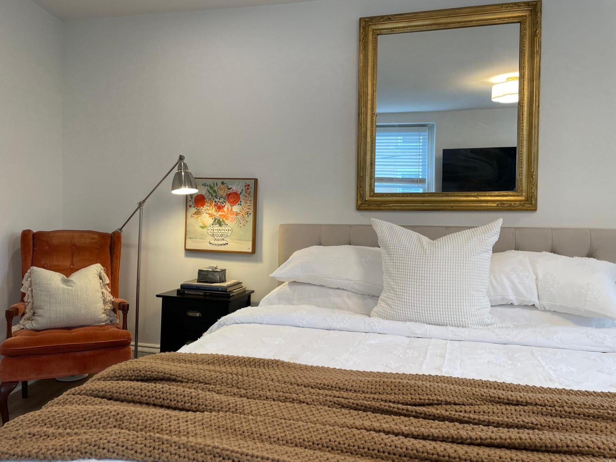 Apartment Charming Hillside Retreat In The Heart Of Manayunk *